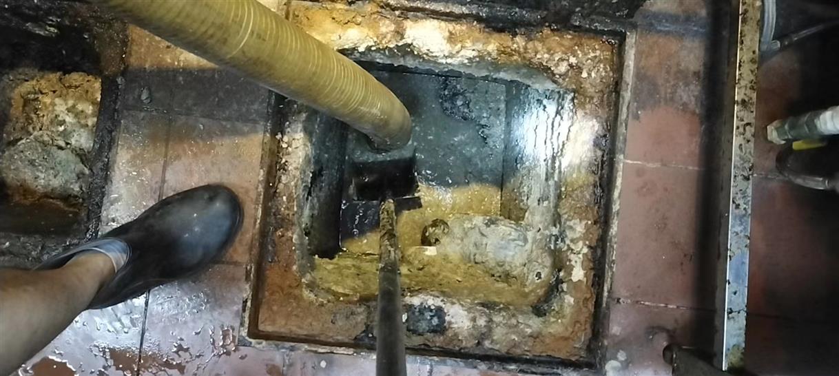 富裕化油池清理-污水池清掏