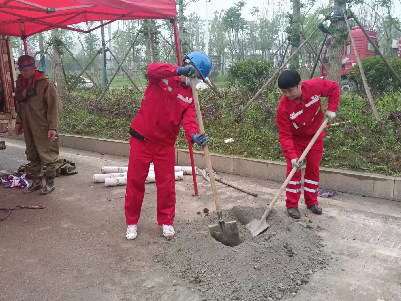 富裕管道疏通哪家好】及时进行市政管道清淤